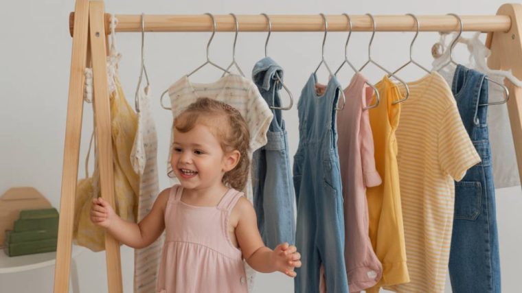How to Organise a Sustainable Family Clothes Swap That Kids Will Love