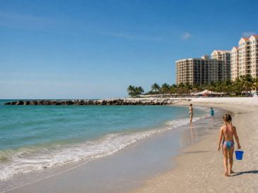 Best beaches in Naples for families
