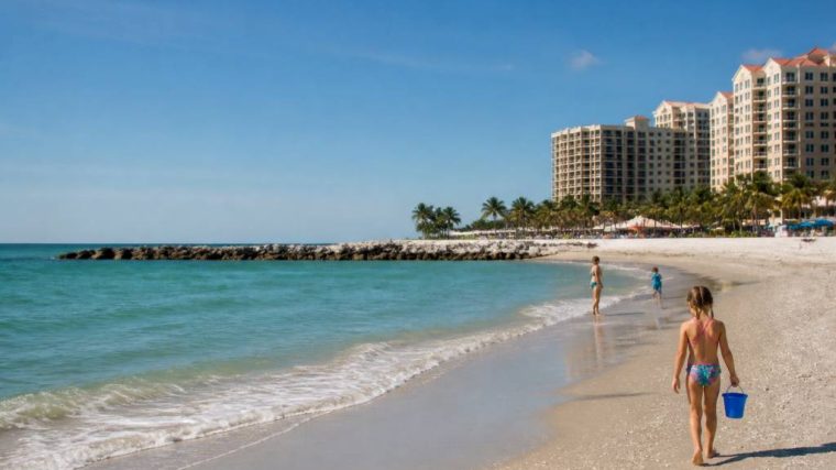 Best beaches in Naples for families