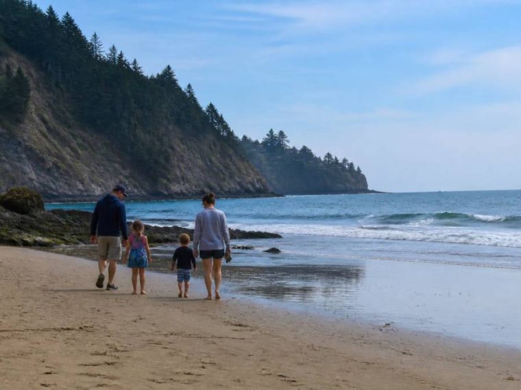 Best beaches in Portland, Oregon for a memorable family day out